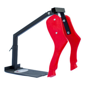 Portable adjustable height roping dummy
