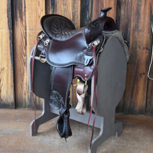 16.5 inch Tucker High Plains trail western saddle